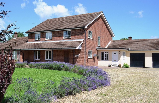 Alojamiento de 4 habitaciones en Acle, Norwich