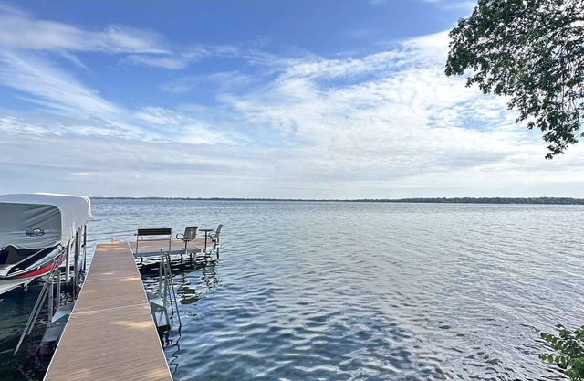 4-bedroom lake home on beautiful Green Lake, Spicer, MN!
