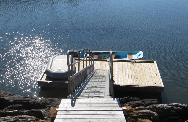 Casa de campo de 4 dormitorios frente al mar con magníficas vistas al mar y muelle de aguas profundas