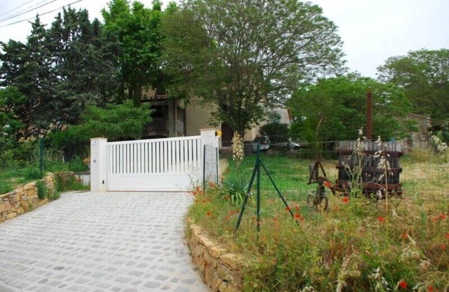 Cabaña muy espaciosa para unas vacaciones exitosas con familiares o amigos