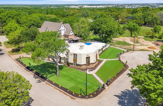 400 a night minimum 30 nights! 9 mn away from AT&T stadium, 8 mn from the zoo