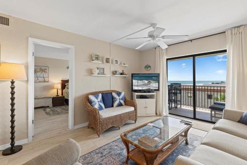 407 - Nicely Updated Ocean View