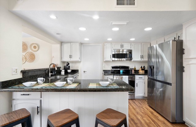 McCormick Ranch | 4BR Home w/ Private Pool