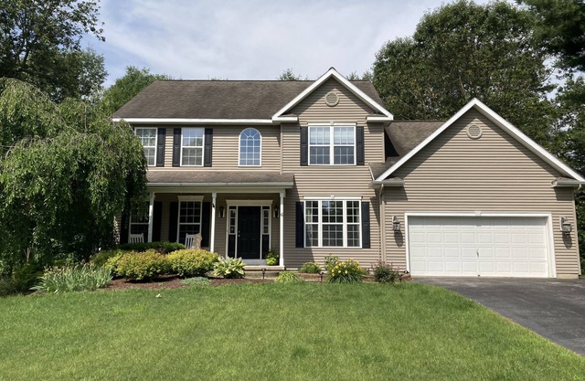 4BR home just 4mi to downtown Saratoga and Racecourse