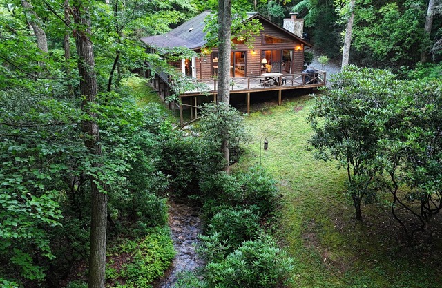 3. 35 Acre Frente al arroyo ~ Wi-Fi gratuito ~ No hay otras cabañas a la vista