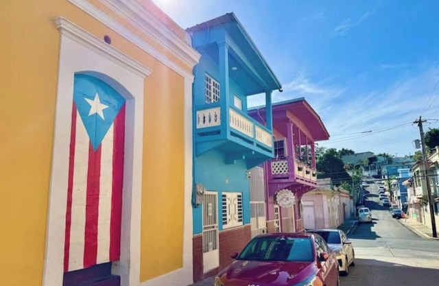 5.9 Purple Casita w/ historic balcony