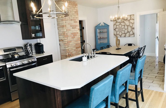 5 Bd 4 Bth Downtown SLC