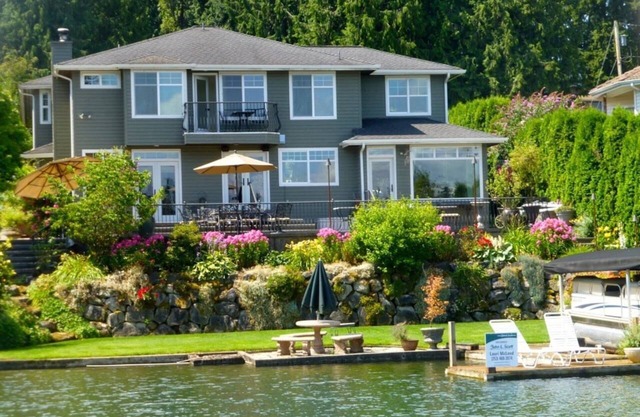 5-bed Lakefront near Tacoma Seattle