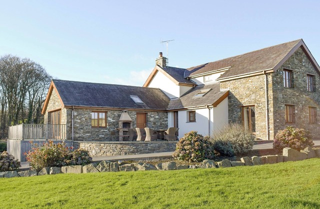 5 habitaciones alojamiento en Mydroilyn, cerca de Aberaeron