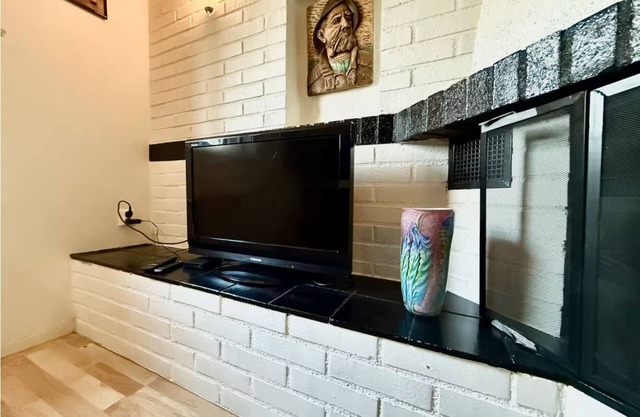 5 beds - All-inclusive - Workers - Parking lot - Near City