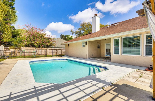 5 Mi to Lake Eola Park: Orlando Home w/ Pool!