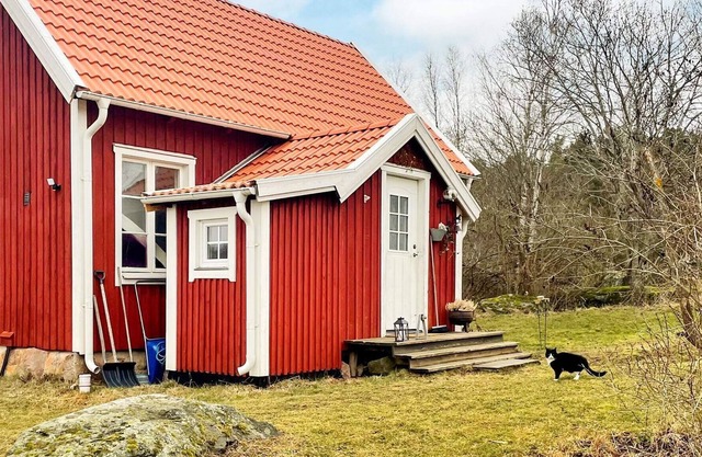 Encantadora casa de vacaciones en Svartsjö con terraza