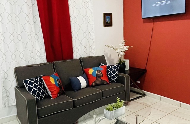 5** Start New Beautiful Aparment w/ 2 Bedrooms.