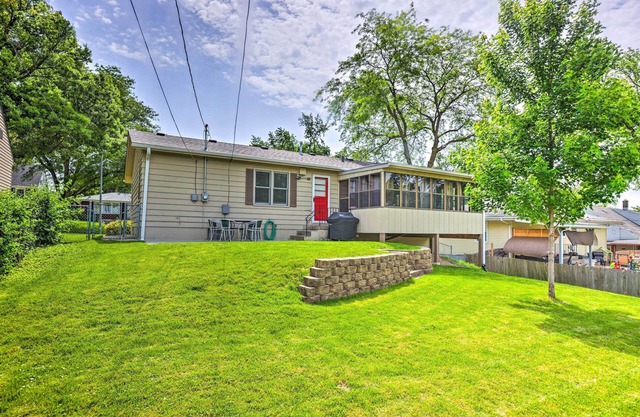 Family-Friendly Omaha Home ~ 5 Mi to Dtwn!