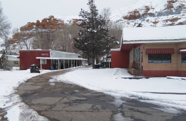 Motel de los años 60 en las montañas Wasatch cerca de Park City, Wanship, Coalville, Henefer