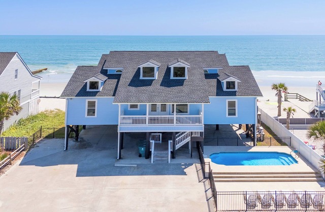 7 Bedroom, Ocean Front Paradise - 1 To Sea