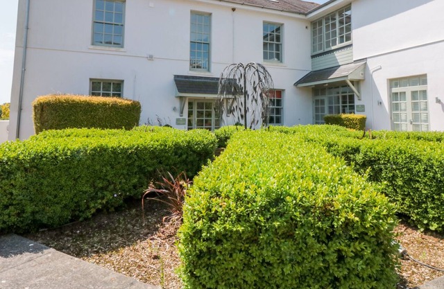 7 The Manor House, Hillfield Village, DARTMOUTH