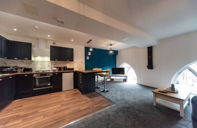 *NEW* Newly Renovated 3 Bedroom, Character property in Newark
