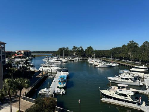 7332 Harbourside III Villas