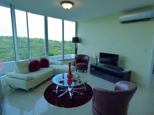 7i Luxury Resort Lifestyle Ocean Views