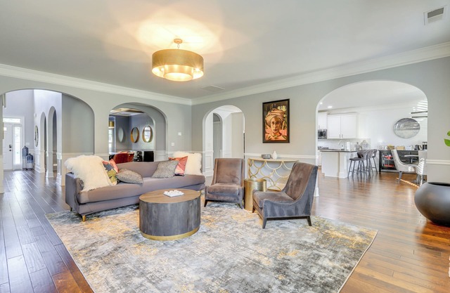 8 Mi to Trilith Studios: Home w/ Fire Pit!