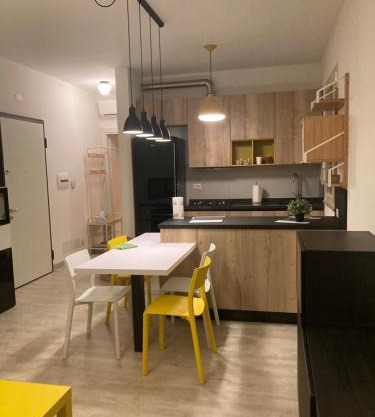 8380 Lory's House