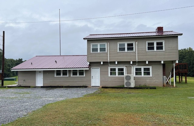 88-acre w/ Lodge, pavilion, and lake in SC! Sit back and relax at VSL!