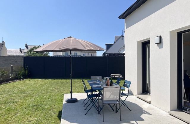 900m from the beach, House for 6 & garden