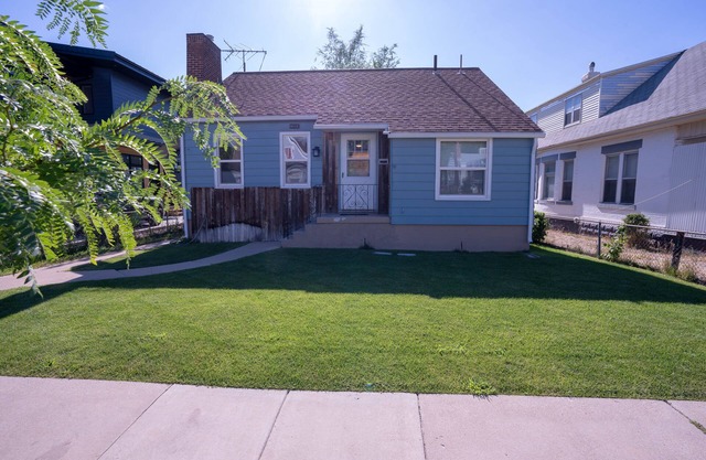 9th & 9th! Best Location!! Downtown Salt Lake City- Fast wifi