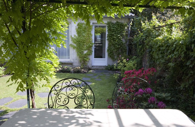 Una casa de huéspedes con encanto en un jardín a 500 metros de París