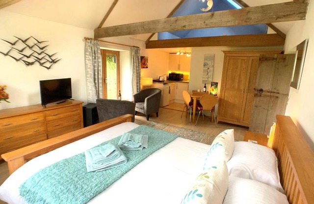A Delightful Barn in a Peaceful and Private Setting, Close to Dartmoor and the Beautiful Tamar Valley