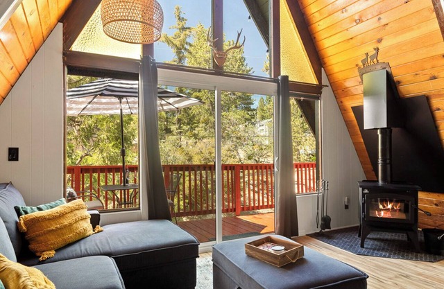 New! Modern A-Frame Casita, 2 min walk to lake