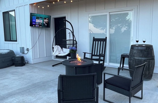 A getaway you need with some golf & lake