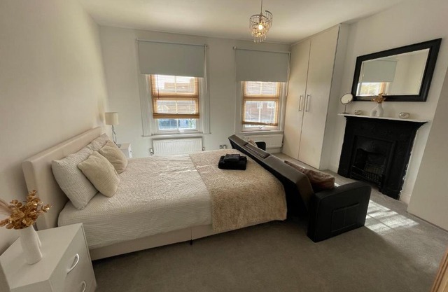 A lovely Three bedroom house in Windsor