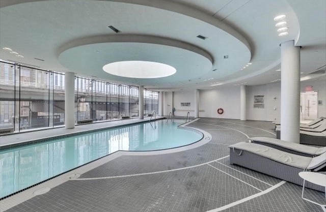 A luxury condo in downtown Toronto with CN Tower View