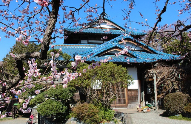 Una mansión con un jardín exclusivo de Hachioji donde se puede saborear la sensación de una villa.