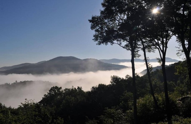 Una vista de un millón de dólares: por encima de las nubes
