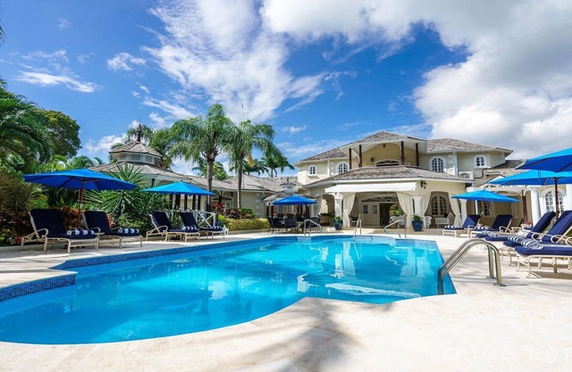 A Stunning 7 Bedroom Sandy Lane Villa With Chef & Beach Club Access.