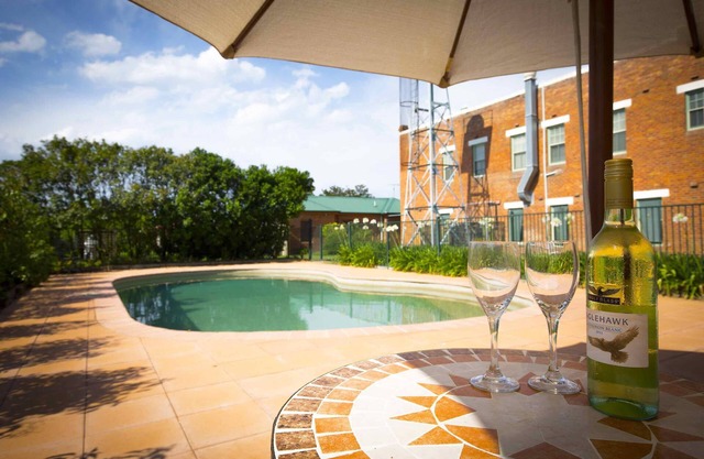 Abernethy House - Histórico Hunter Valley Pub-estancia