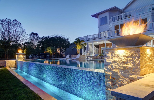 Above Nashville Lakeside Oasis I Lakefront | Pool&Spa | Game Room I Services