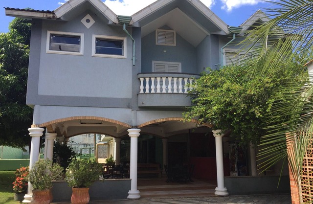 Alojamiento con estructura para alojar a 24 personas en 7 habitaciones, incluidas 4 suites.