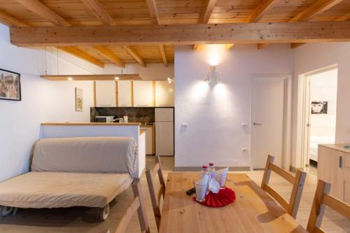 Acogedor Apartamento Artístico con Estilo Único para 2 Personas