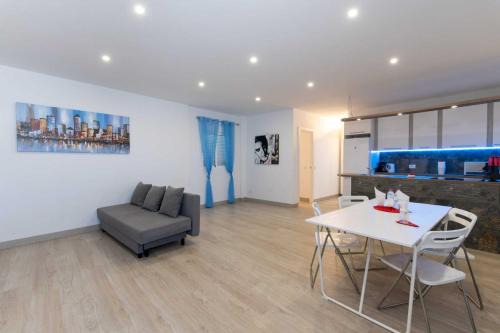 Acogedor Apartamento para 4 Pax con Piscina en Tenerife