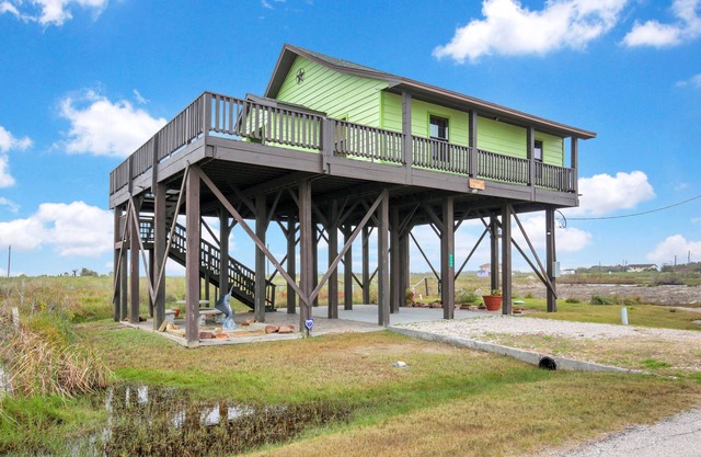 ¡NUEVO LISTADO! Adorable casa con mucho espacio, cerca del Golfo y ferry