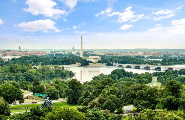 Affordable Getaway! Near Kennedy Center, and National Gallery of Art!