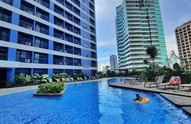 Air Residences-Contemporary Scandi w/Skyline view