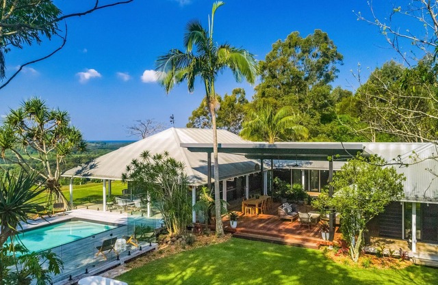 Luxico's Aja - swimming pool & ocean views