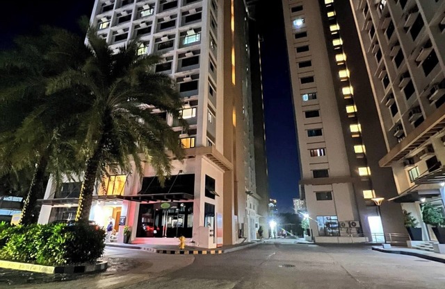 Alabang Staycation Sucat