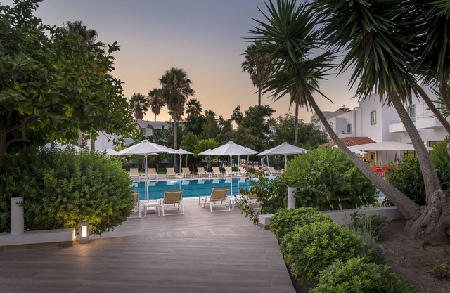 Alexandra Beach Hotel