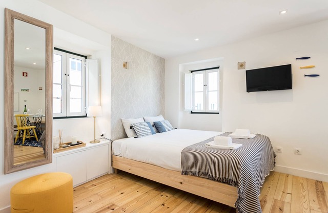 Alfama Loft Studio Loft Apartment w/ River View - by LU Holidays